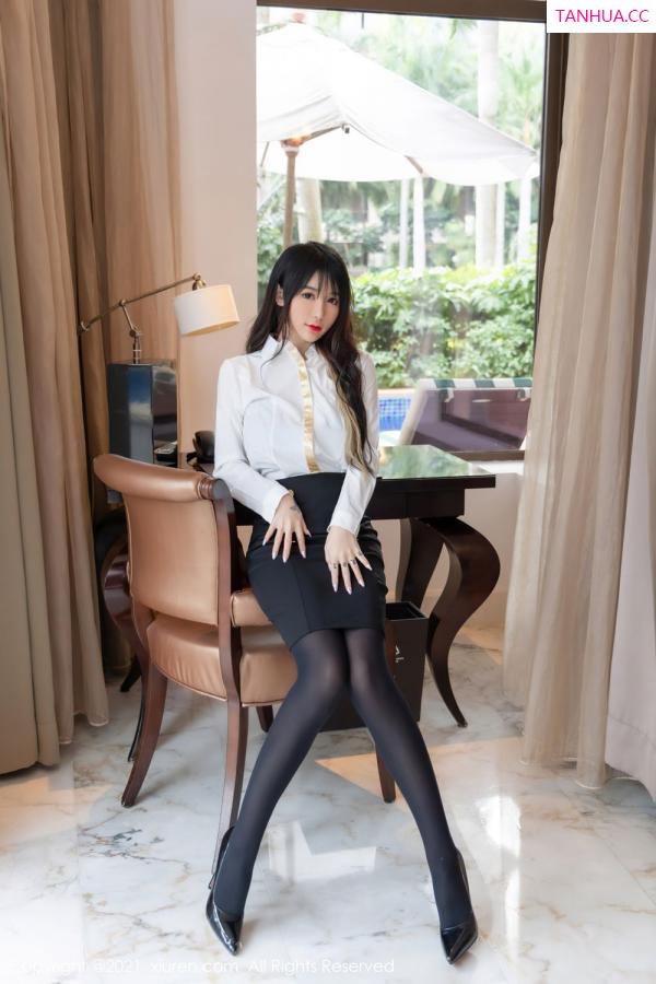 美七Mia  [XiuRen]高清写真图 2021.11.15 No.4213 美七 Mia第11张图片